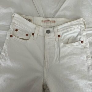 LEVIS WEDGIE STRAIGHT FIT JEANS